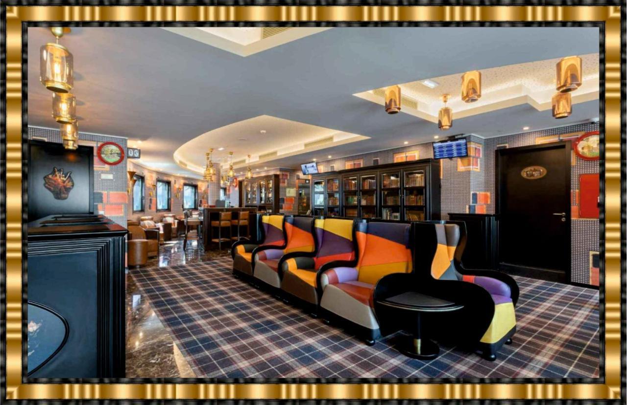 Hotel Jaguar Oporto - Airport To Hotel And City Center And Vice-Versa Is A Free And Continuous Shuttle Service From 7Am To 8Pm Zewnętrze zdjęcie