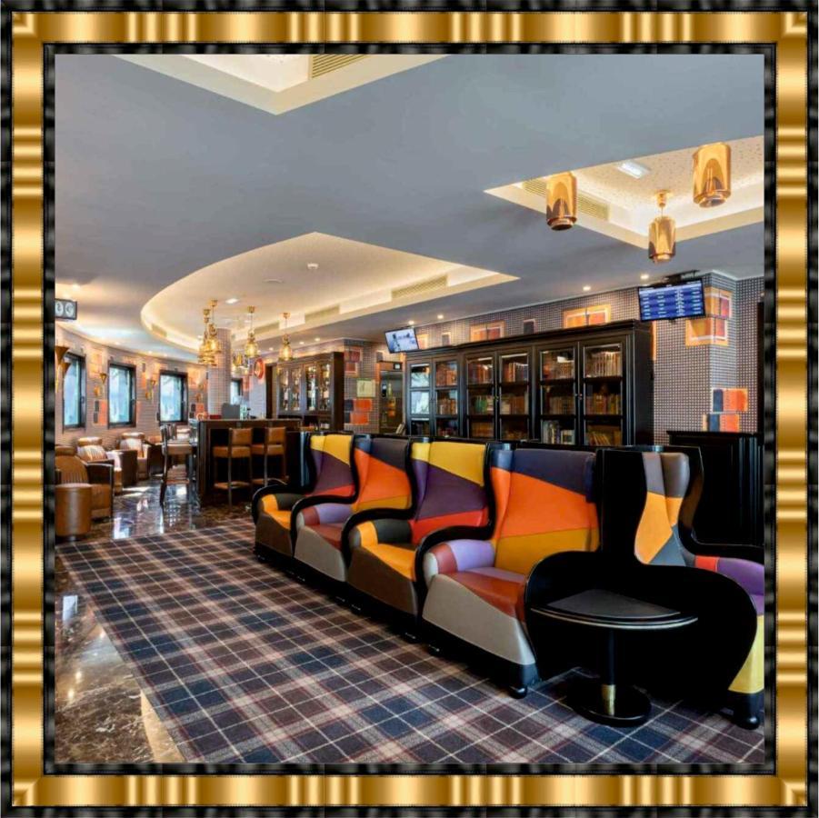 Hotel Jaguar Oporto - Airport To Hotel And City Center And Vice-Versa Is A Free And Continuous Shuttle Service From 7Am To 8Pm Zewnętrze zdjęcie