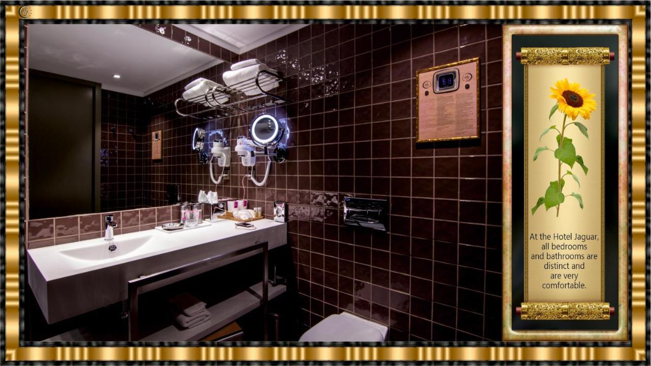 Hotel Jaguar Oporto - Airport To Hotel And City Center And Vice-Versa Is A Free And Continuous Shuttle Service From 7Am To 8Pm Zewnętrze zdjęcie